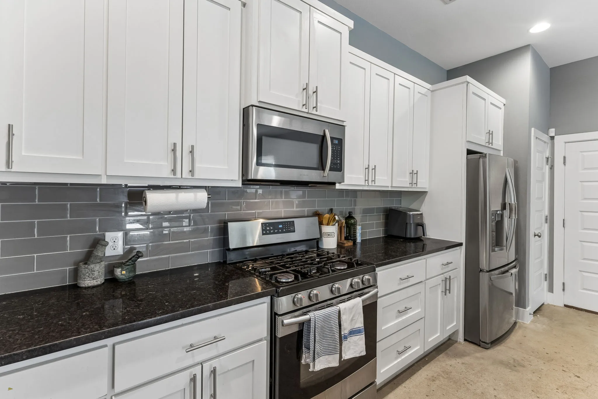 504 Blackson Ave #B photo